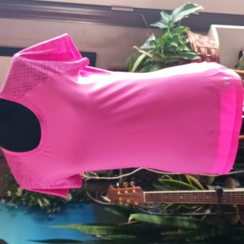 Under Armor top size small petite